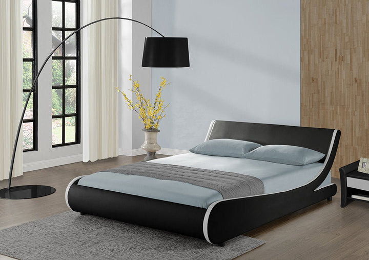 kingsize leather bed